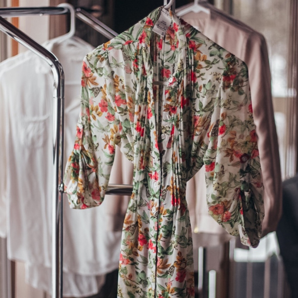 White & pink floral pleated tunic by American Rag
